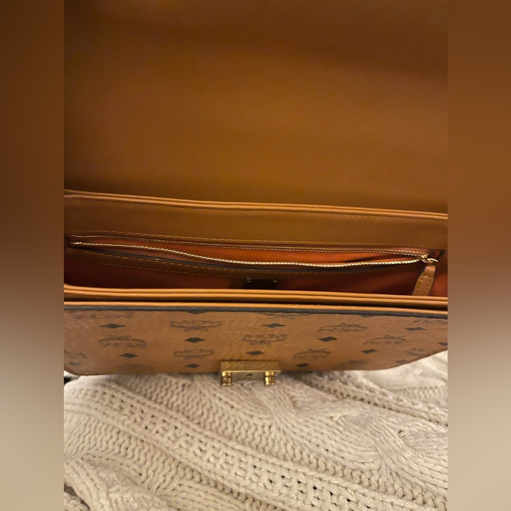 MCM Patricia crossbody - Picture 5 of 9